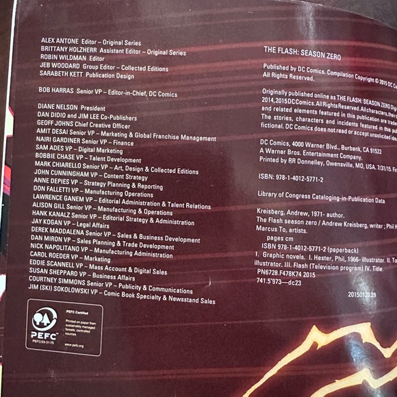 DC Comics The Flash Season Zero Paperpack Comic Book 2015 - Picture 5 of 9